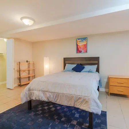 Spacious 4br Retreat In Vibrant Woodlawn Near Uchi
