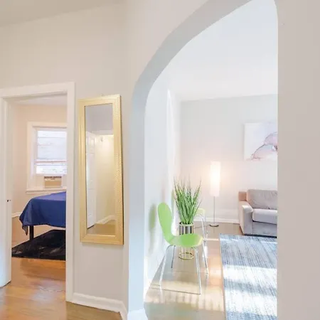 Apartment Spacious 4br Retreat In Vibrant Woodlawn Near Uchi