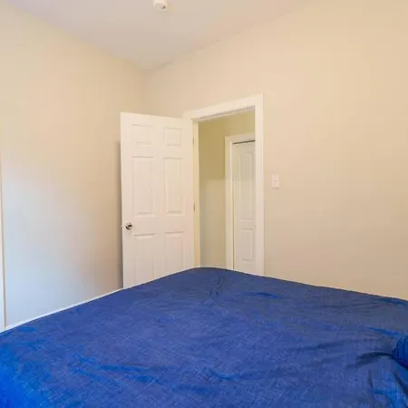 Apartment Spacious 4br Retreat In Vibrant Woodlawn Near Uchi
