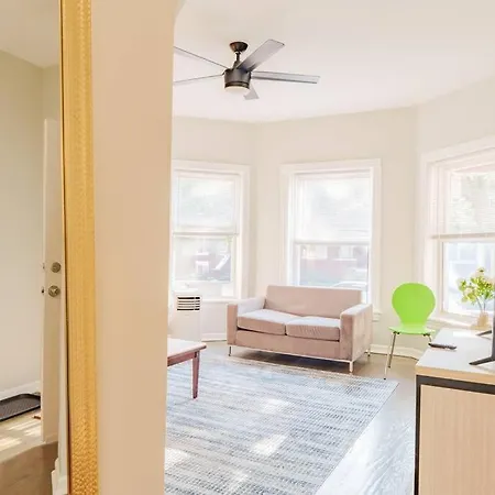 Apartment Spacious 4br Retreat In Vibrant Woodlawn Near Uchi Chicago