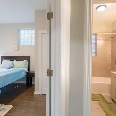Apartment Spacious 4br Retreat In Vibrant Woodlawn Near Uchi