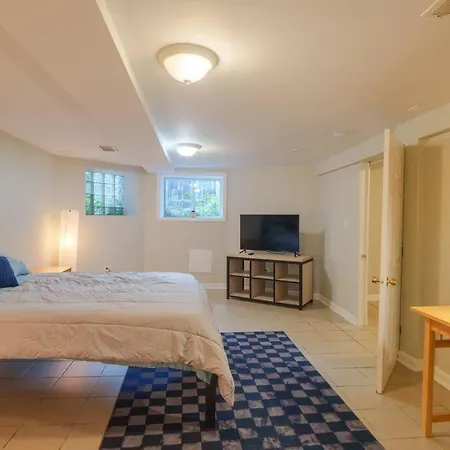 Spacious 4br Retreat In Vibrant Woodlawn Near Uchi