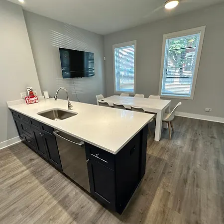 West Pilsen Hideaway Holiday home Chicago