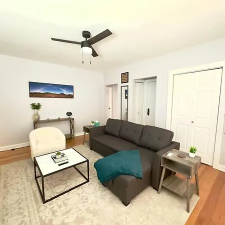 Comfy Retreat In Rogers Park, Prime Location! * Chicago