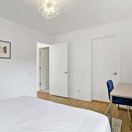 Great Location-lincoln Park Wrigleyville And Parking