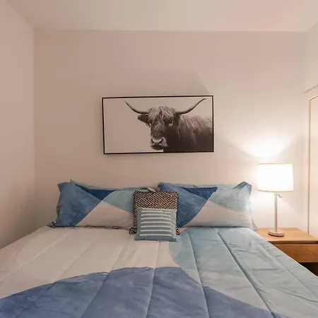 3br Prime Hyde Park Location Near Uchicago And Dining Apartment *