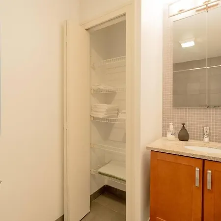 Apartment 3br Prime Hyde Park Location Near Uchicago And Dining Chicago