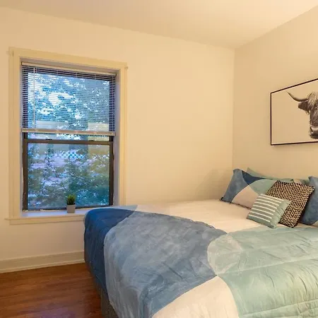 3br Prime Hyde Park Location Near Uchicago And Dining Chicago