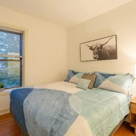Apartment 3br Prime Hyde Park Location Near Uchicago And Dining