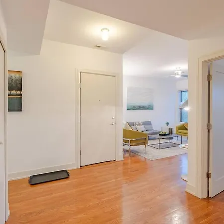 3br Prime Hyde Park Location Near Uchicago And Dining Apartment *