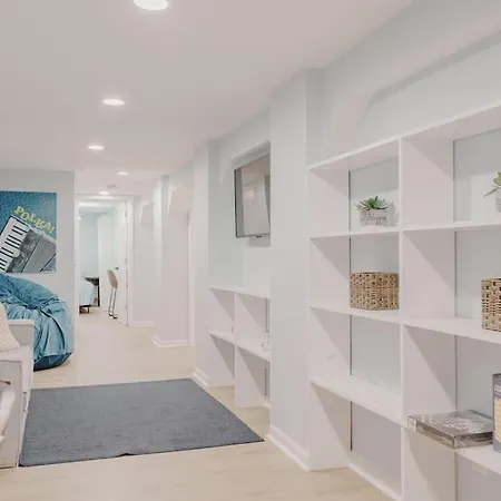 Apartment Prime Location In Lakeview Near Wrigleyville *