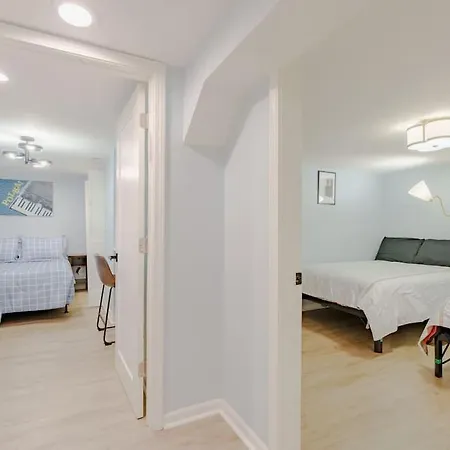 Prime Location In Lakeview Near Wrigleyville *