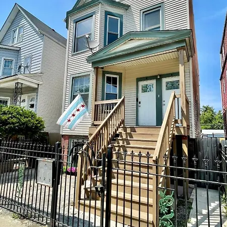 Stylish & Bright Gem Overlooks Lovely Park With Great Amenities Apartment Chicago
