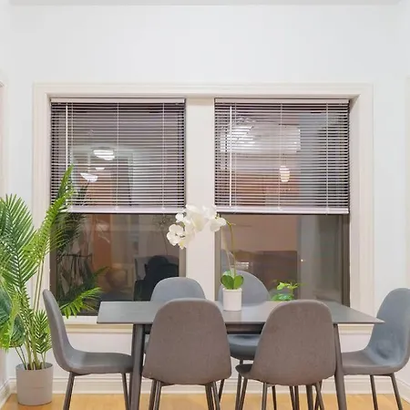 Cozy 3br Hyde Park Oasis Near Uchi, Shops & Dining Apartment