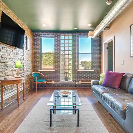 Apartment Chicago Urban Oasis About 6 Mi To Downtown! *