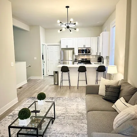 1r Cozy 1bd Near Downtown Apartment