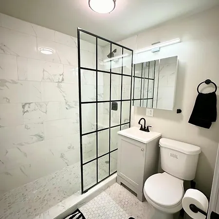 1r Cozy 1bd Near Downtown