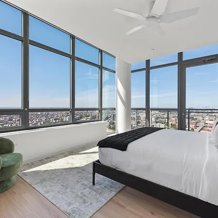 K2 Sky High With Stunning Views In West Loop Apartment Chicago