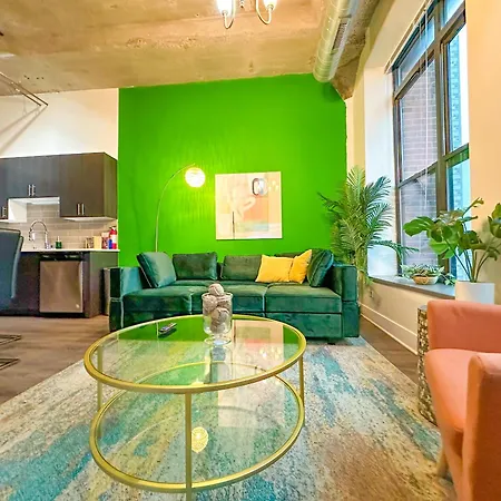 Cozy 2br With Optional Parking And Gym Access Near Field Museum, Lakefront & Mccormick Place *