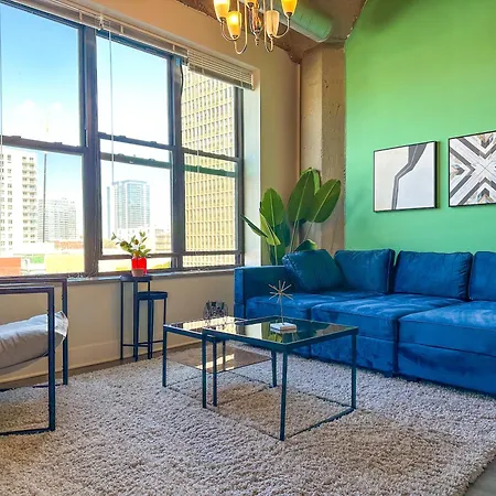 Apartment Modern 2br With Skyline View, Optional Parking & Gym Access Near Mccormick, Museum Campus, Grant Park & Soldier Field Chicago