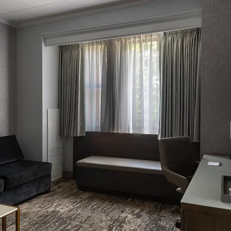 Courtyard By Marriott At Medical District-uic Hotel Chicago