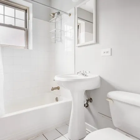 Evanston 2br W Courtyard Nr Northwestern Chi-953 Apartment
