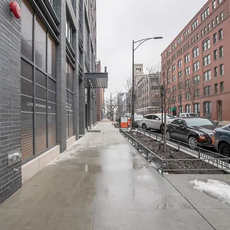 W Loop 1br W Gym Pool Wd Nr Fulton Mkt Chi-213 *