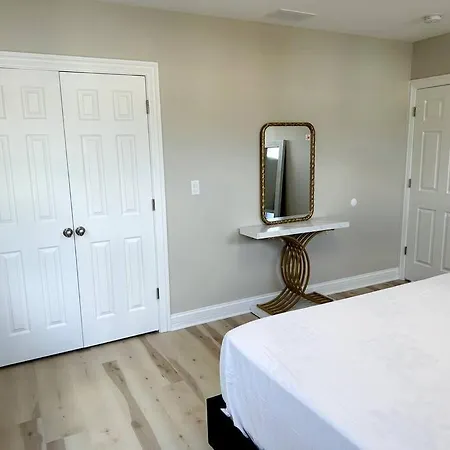 Wonderful And Cozy Top Unit * Chicago