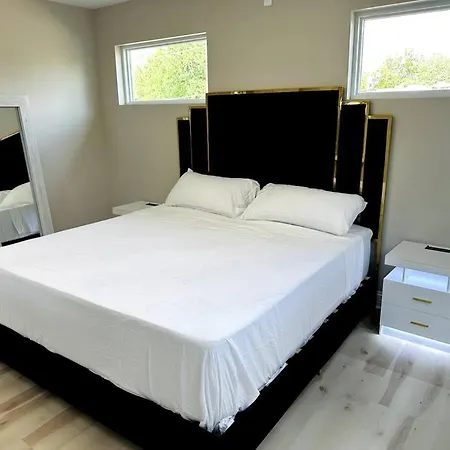 Wonderful And Cozy Top Unit *