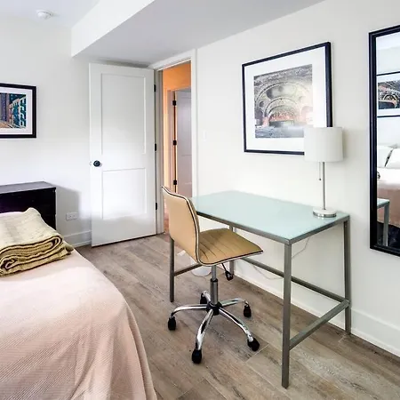 Stylish 2br Stunner In Unbeatable Location * Chicago
