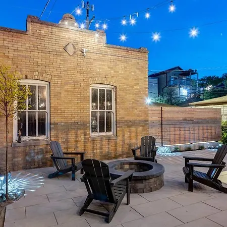 Apartment Stylish 2br Stunner In Unbeatable Location *