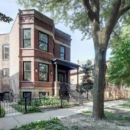 Apartment Stylish 2br Stunner In Unbeatable Location