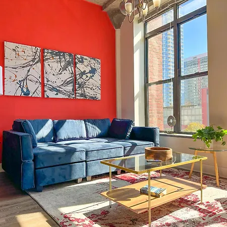 Mccormick Place Secret Oasis With Optional Parking For Up To 8 Guests *