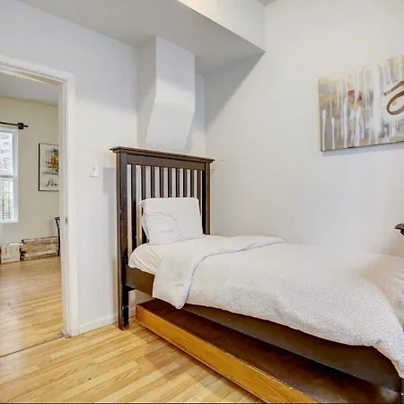 West Loop Entire Apt Apartment