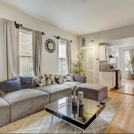 West Loop Entire Apt *