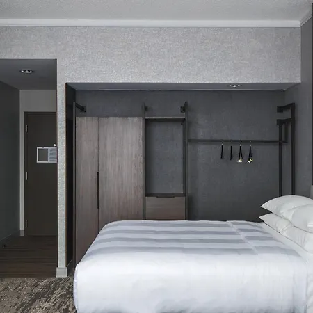 Hotel Courtyard By Marriott At Medical District-uic 3*