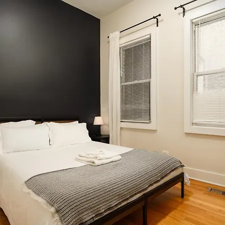 Bucktown 2Br Flat Near The 606 Chicago