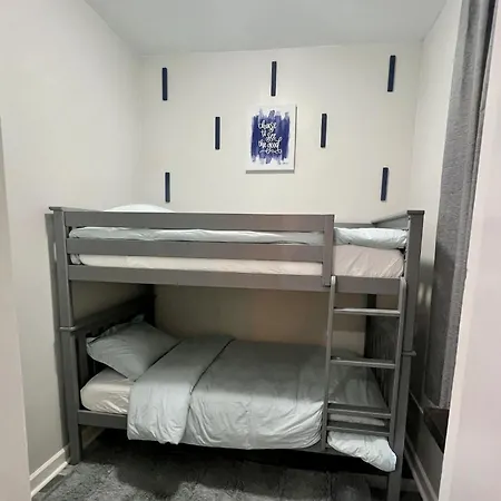 Apartment Stylish 3bedroom Aparment W Games & Free Parking