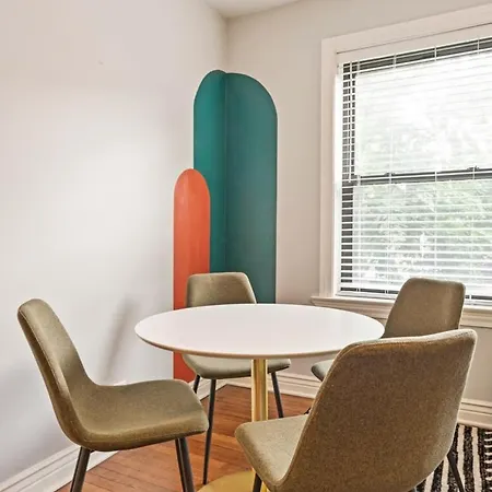Designer 10 Min Walk To Wrigley * Chicago