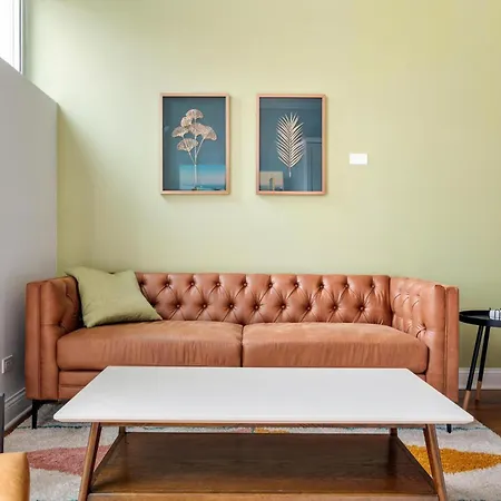 Apartment Gym Garage Parking Balcony Sleeps 6