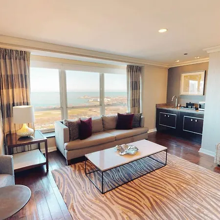 Hilton Hotel 3*