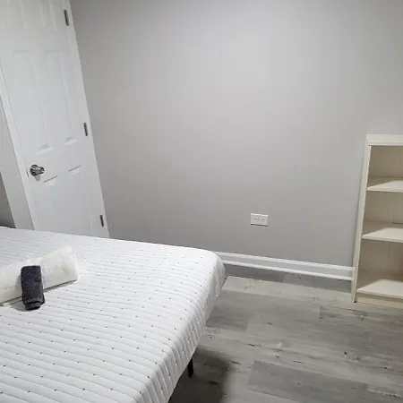 Avenue Hostel *