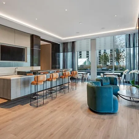 Apartment With Breathtaking 360 Degree Views *