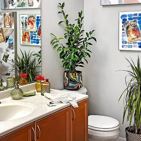Goldcoast King Bed Garage Netflix Pingpong Pets Ok Villa
