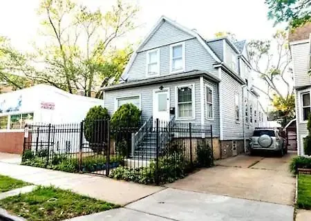 Apartment Exquisite Rogers Park 1 Bedroom, 1 Bath Near Evanston Chicago