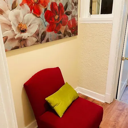 Apartment Exquisite Rogers Park 1 Bedroom, 1 Bath Near Evanston *