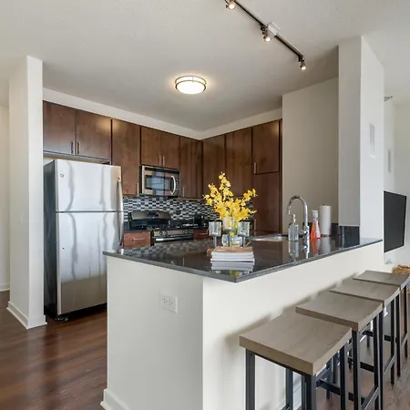Apartment K2 Sky High With Stunning Views In West Loop Chicago