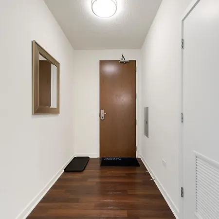 K2 Sky High With Stunning Views In West Loop Apartment *