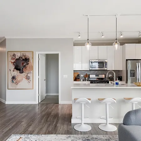 Apartment Aurelien Spacious In The Heart Of Gold Coast *