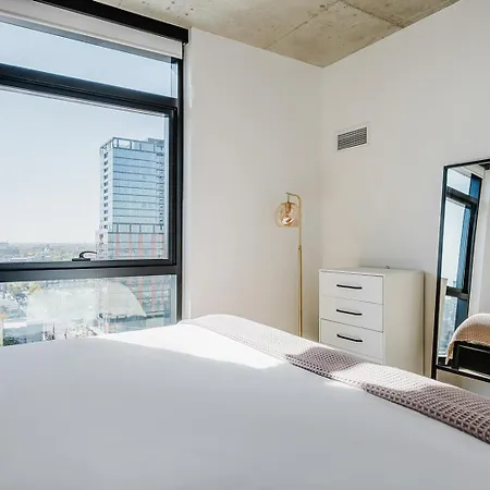 Blueground W Loop Gym Pool Wd Chi-1104 Apartment *